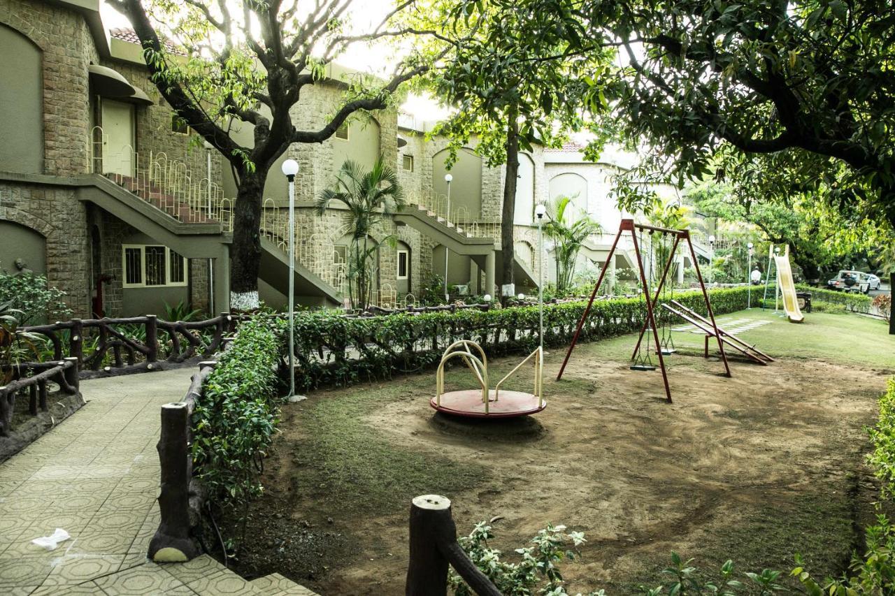 Ras Resort By Treat Silvassa Eksteriør bilde